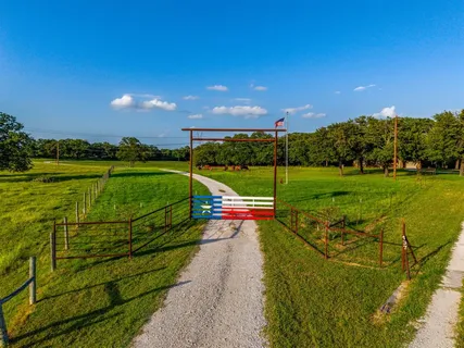 $1,450,000 | 141 County Road 4793, Boyd, TX 76023
