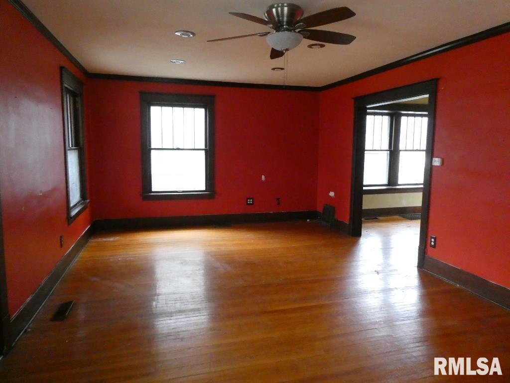 459 West Cook Street Springfield, IL 62704 - Photo 3 of 19