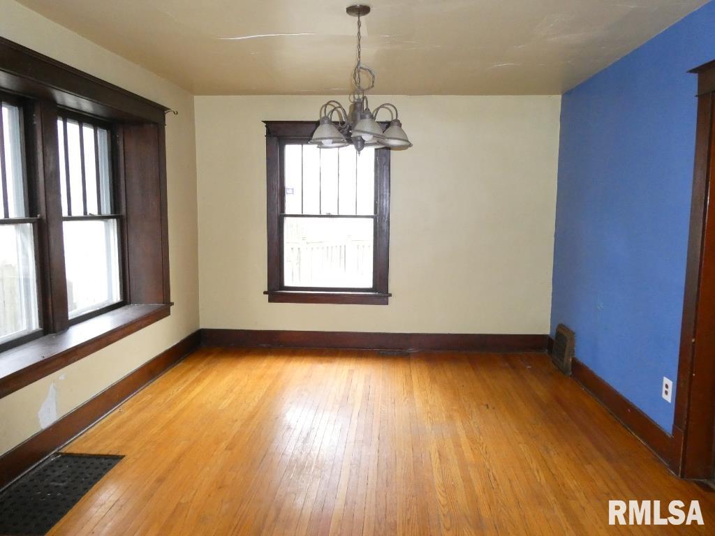 459 West Cook Street Springfield, IL 62704 - Photo 5 of 19