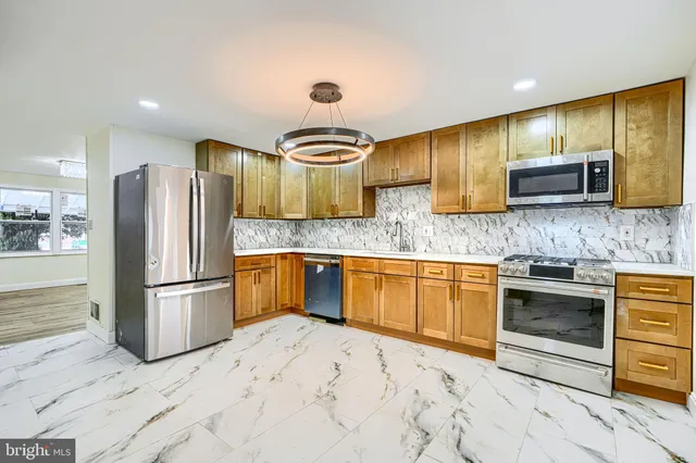 $260,000 | 8049 Lansdale Road, Baltimore, MD 21224