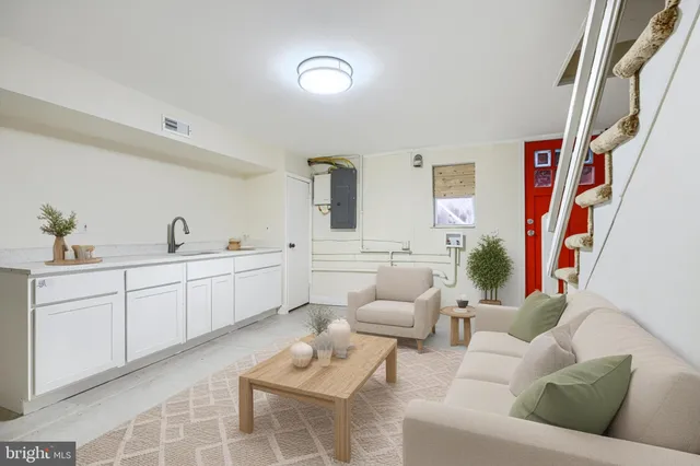 $260,000 | 8049 Lansdale Road, Baltimore, MD 21224