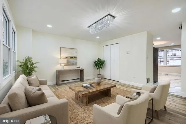 $260,000 | 8049 Lansdale Road, Baltimore, MD 21224