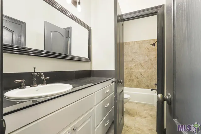 $695,000 | 36267 Bluff Heritage Avenue, Geismar, LA 70734