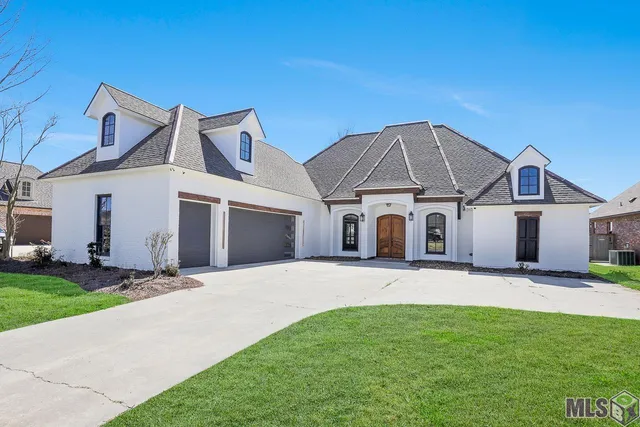 $695,000 | 36267 Bluff Heritage Avenue, Geismar, LA 70734