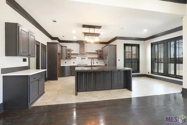 $695,000 | 36267 Bluff Heritage Avenue, Geismar, LA 70734