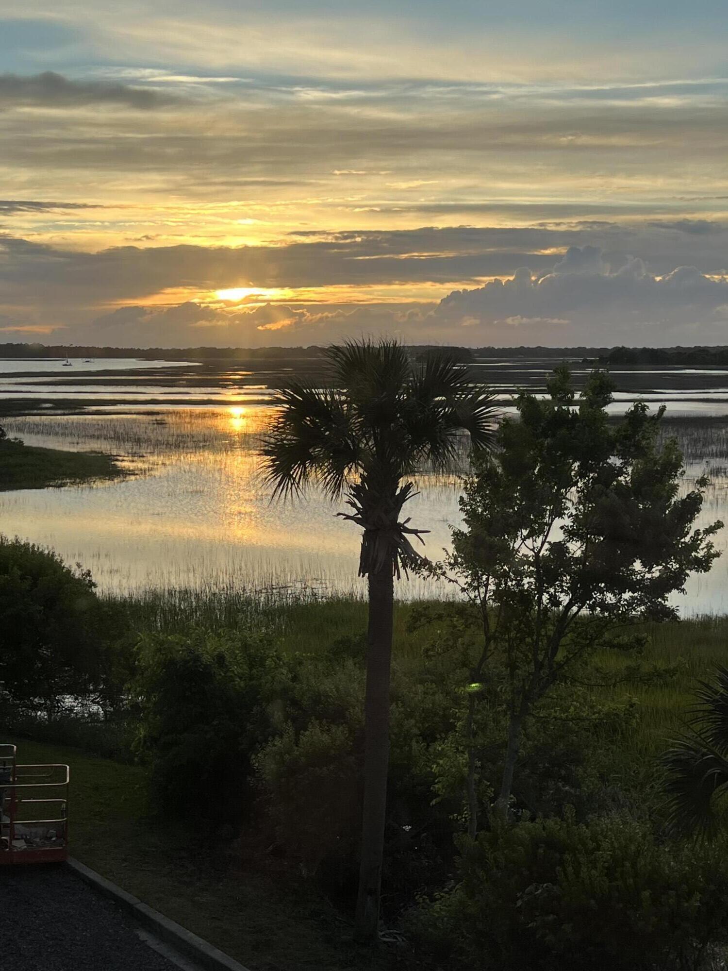 133 Marsh View Charleston, SC 29412 - Photo 11 of 19 IMG_0141