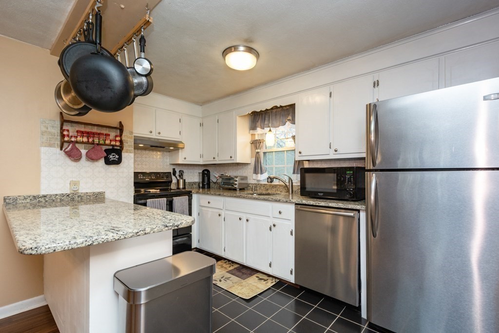 2 Drummer Road, Unit 5D Acton, MA 01720 - Photo 8 of 20