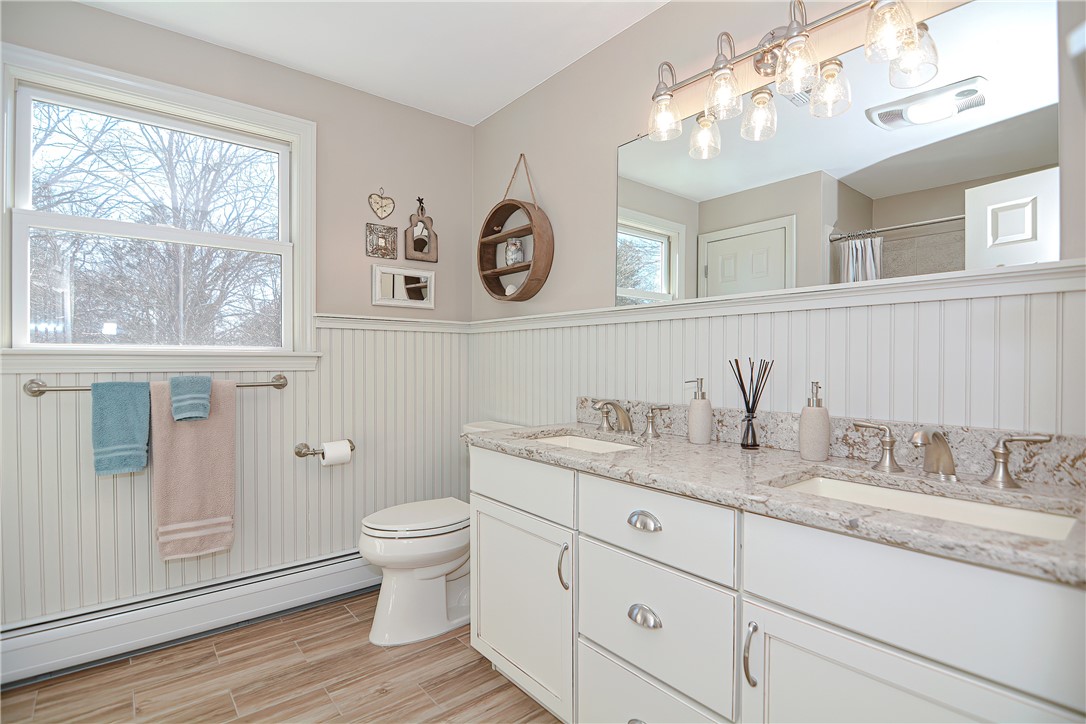 16 Duffield Road Bristol, RI 02809 - Photo 38 of 50 2nd floor bath