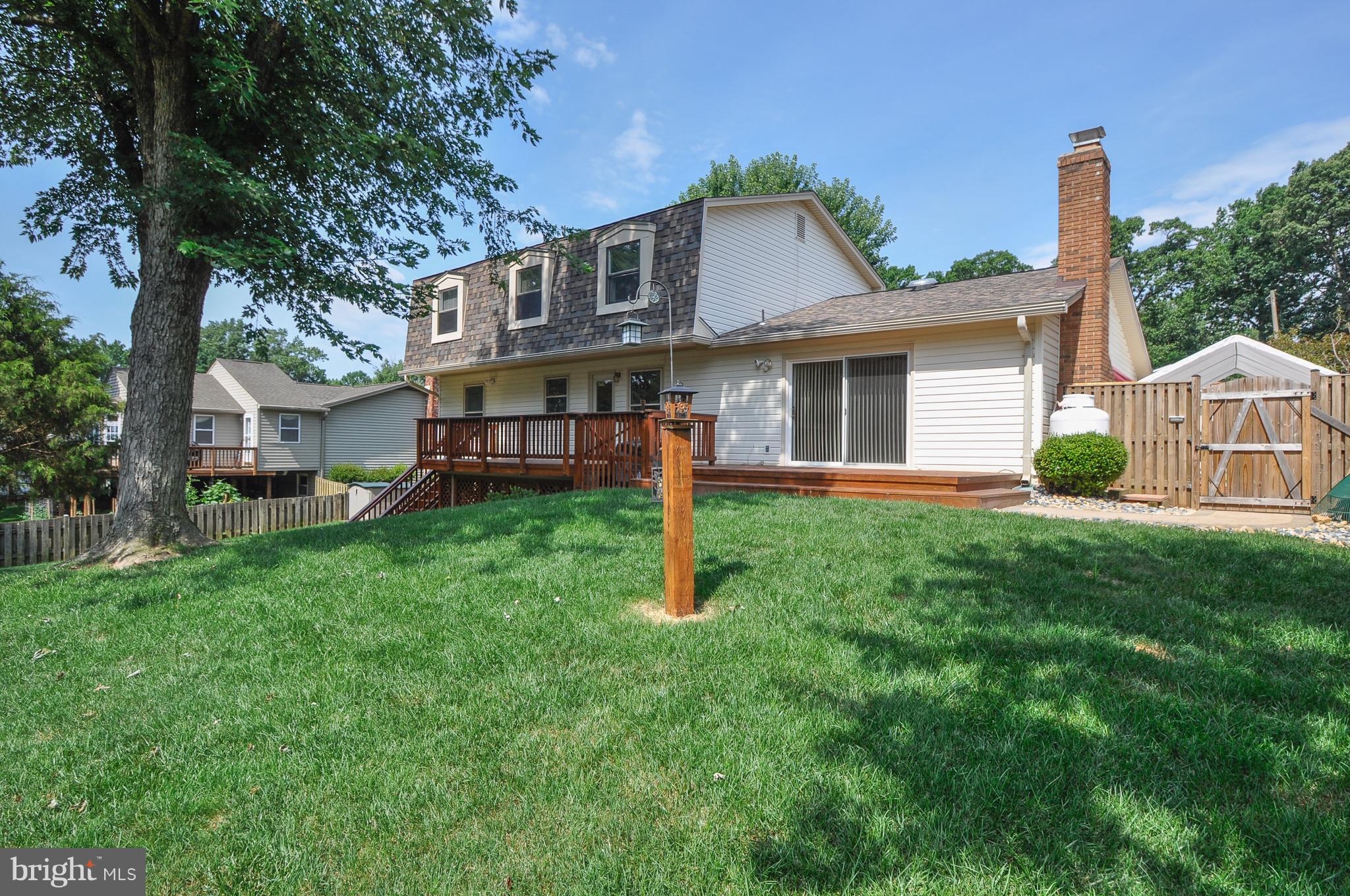 6917 Raspberry Plain Place Springfield, VA 22153 - Photo 26 of 28 Great yard