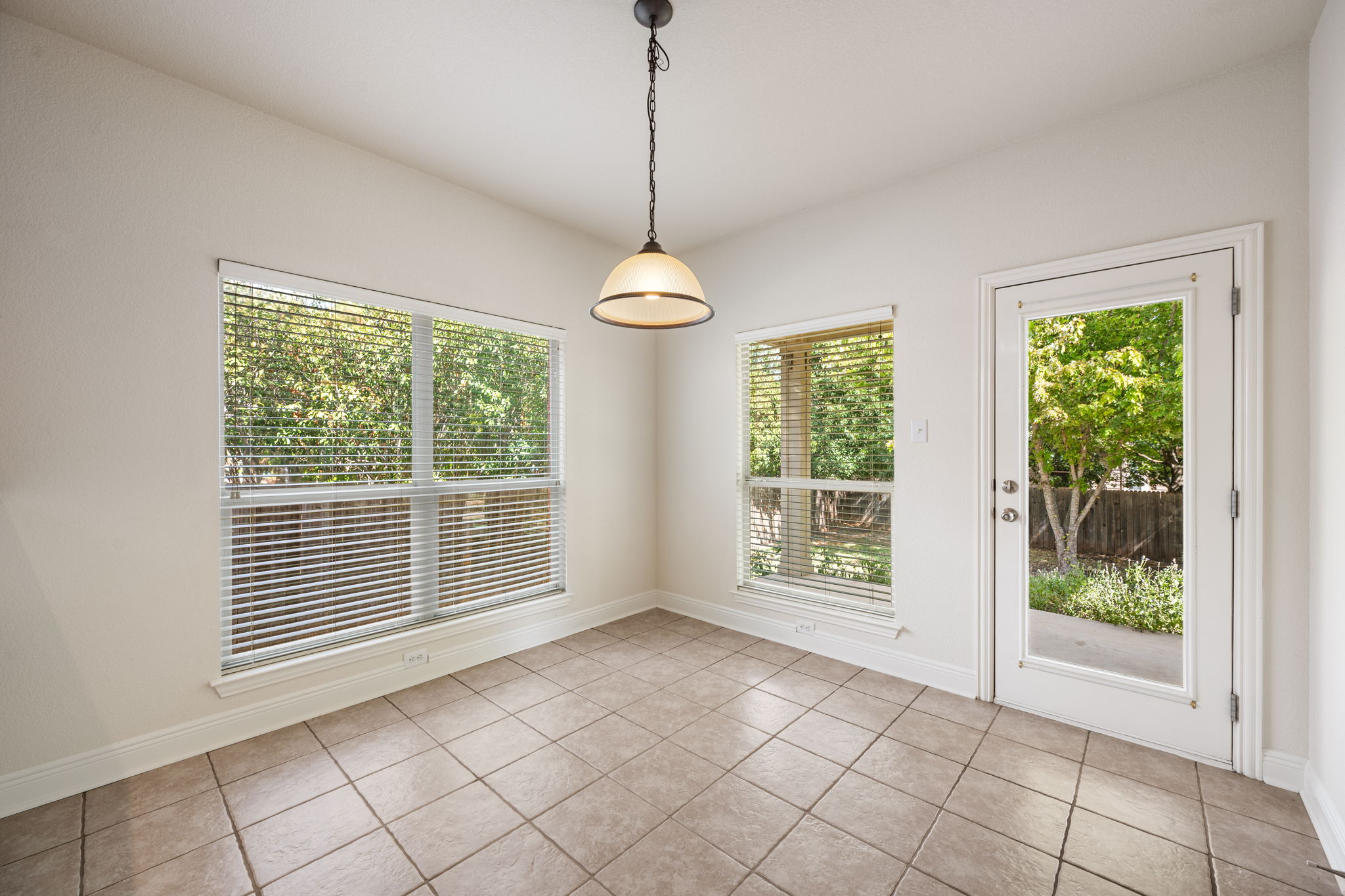 20712 Kearney Hill Road Pflugerville, TX 78660 - Photo 12 of 29 Gallery Image 12