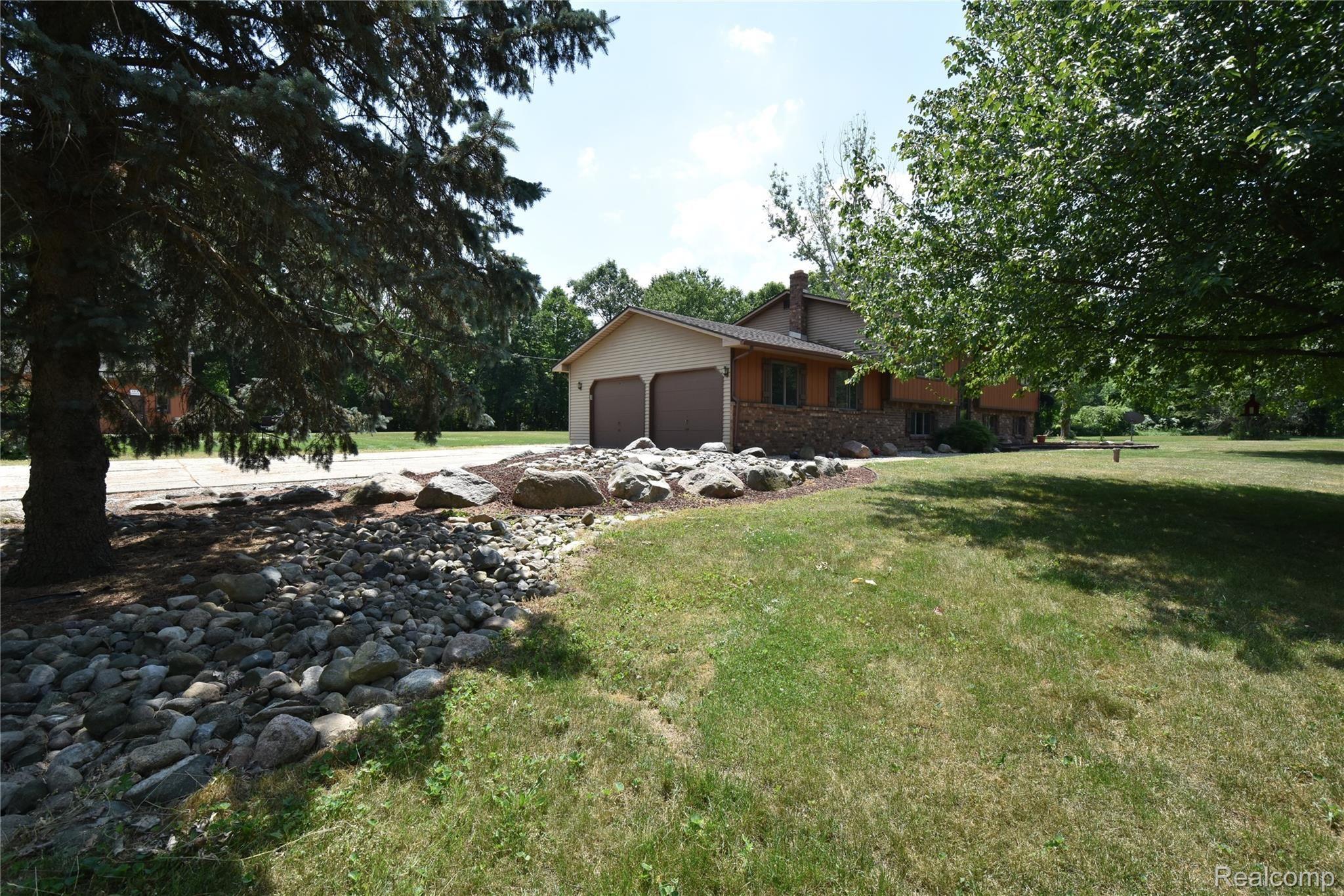 3179 Hasler Lake Road Lapeer, MI 48446 - Photo 13 of 62 DSC_3935.JPG