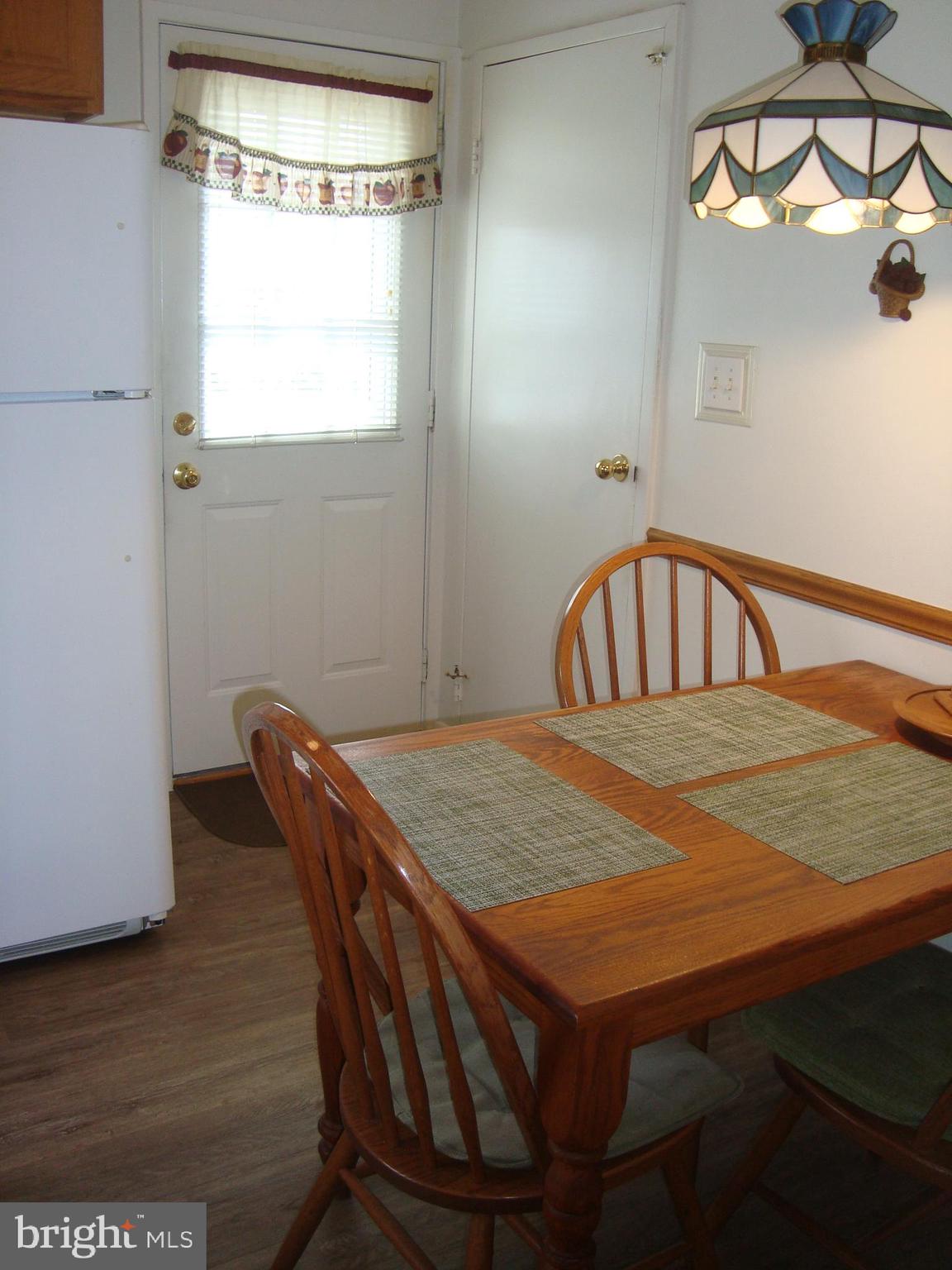 8409 Kings Ridge Road Parkville, MD 21234 - Photo 14 of 23 Kitchen