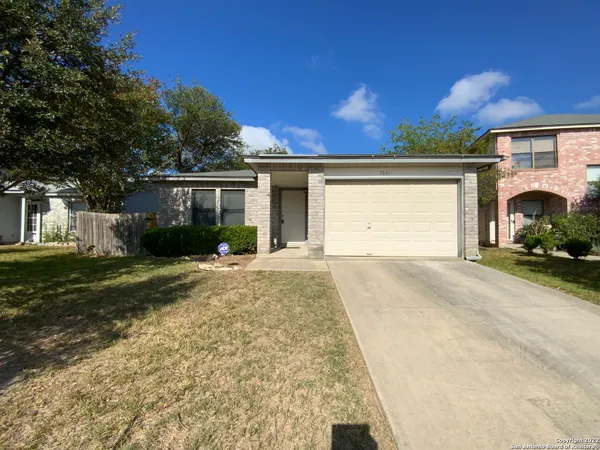 $1,545 | 7631 Heathridge, San Antonio, TX 78250