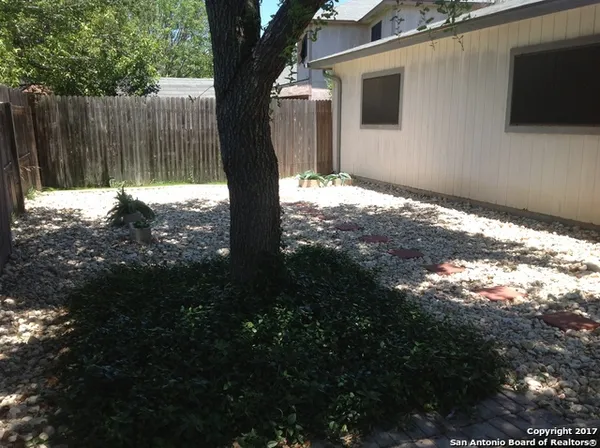 $1,545 | 7631 Heathridge, San Antonio, TX 78250