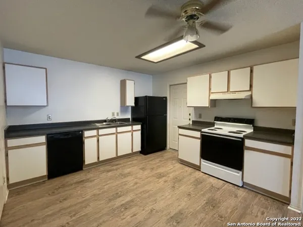 $1,545 | 7631 Heathridge, San Antonio, TX 78250