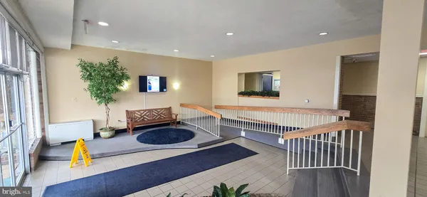 $1,650 | 5111 8th Road South, Unit 2, Arlington, VA 22204