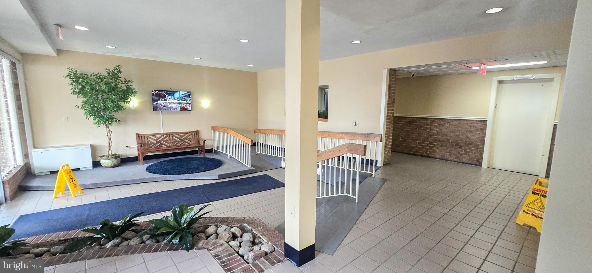 5111 8th Road South, Unit 2 Arlington, VA 22204 - Photo 4 of 17