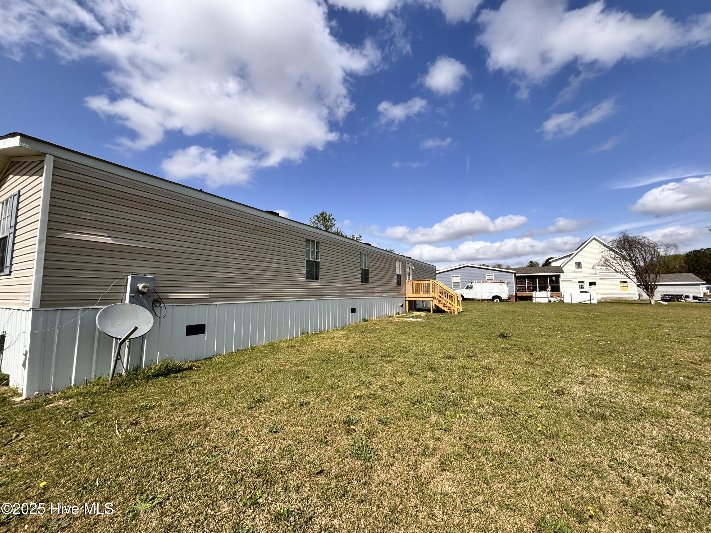 135 Heart Pine Lane Clinton, NC 28328 - Photo 2 of 17 IMG_7102