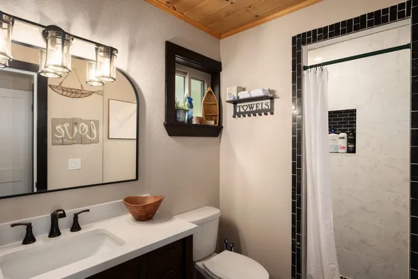 $799,999 | 41250 Kokanee Avenue, Shaver Lake, CA 93664