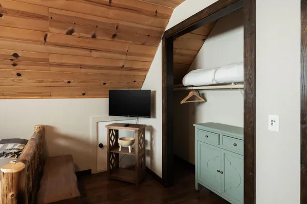 $799,999 | 41250 Kokanee Avenue, Shaver Lake, CA 93664