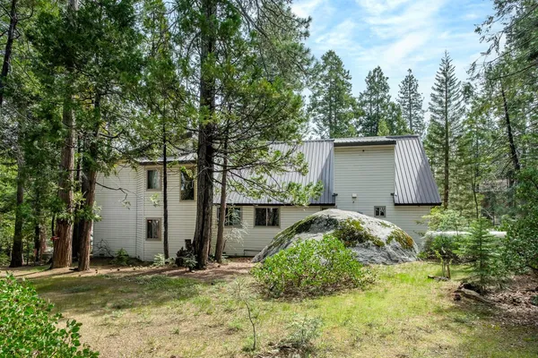$799,999 | 41250 Kokanee Avenue, Shaver Lake, CA 93664