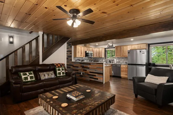 $799,999 | 41250 Kokanee Avenue, Shaver Lake, CA 93664