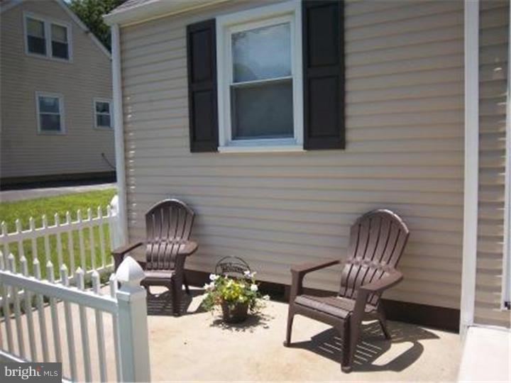 116 Upland Road Brookhaven, PA 19015 - Photo 3 of 24 Gallery Image 3