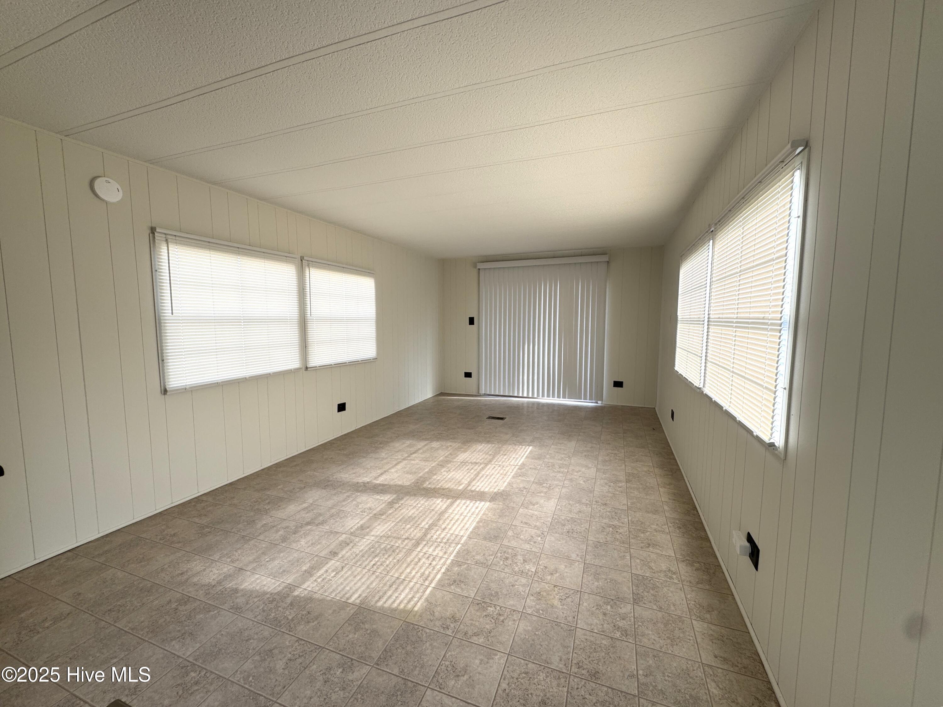 171 Johnny Parker Road, Unit 3 Jacksonville, NC 28540 - Photo 3 of 16 20251122_154342056_iOS