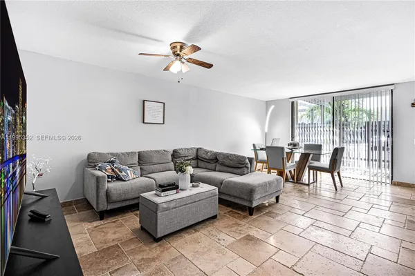 $3,100 | 1424 Northwest 113th Way, Pembroke Pines, FL 33026