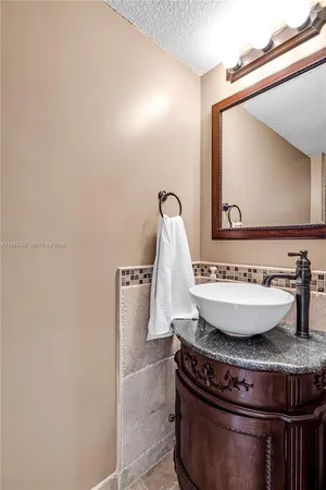 $3,100 | 1424 Northwest 113th Way, Pembroke Pines, FL 33026