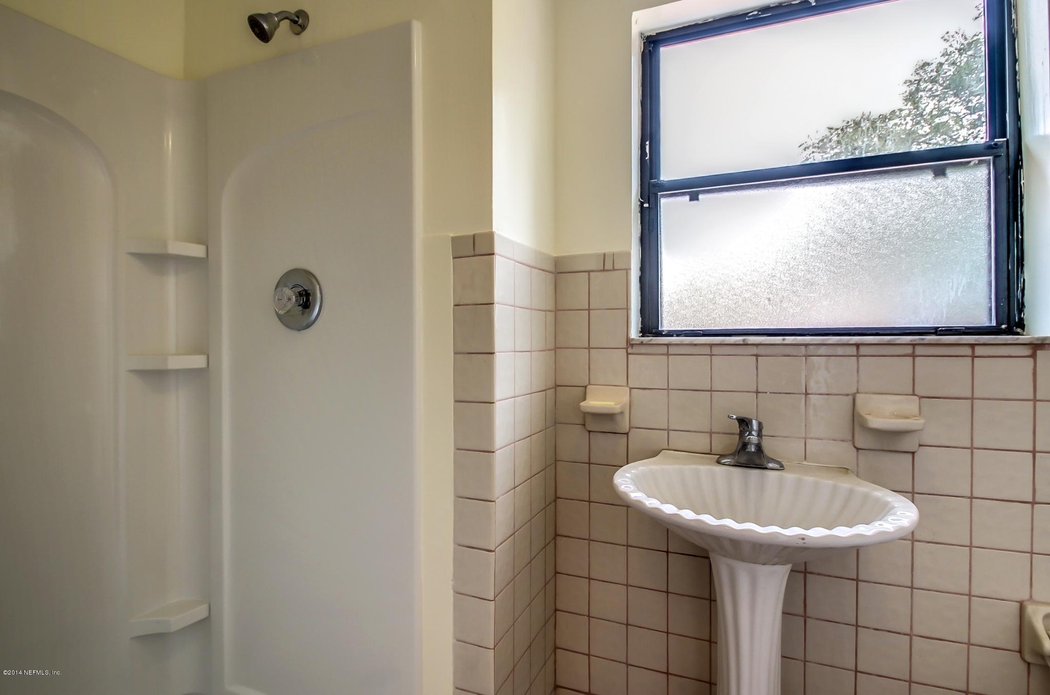 2716 Adele Road Jacksonville, FL 32216 - Photo 12 of 23 Master Bath 1
