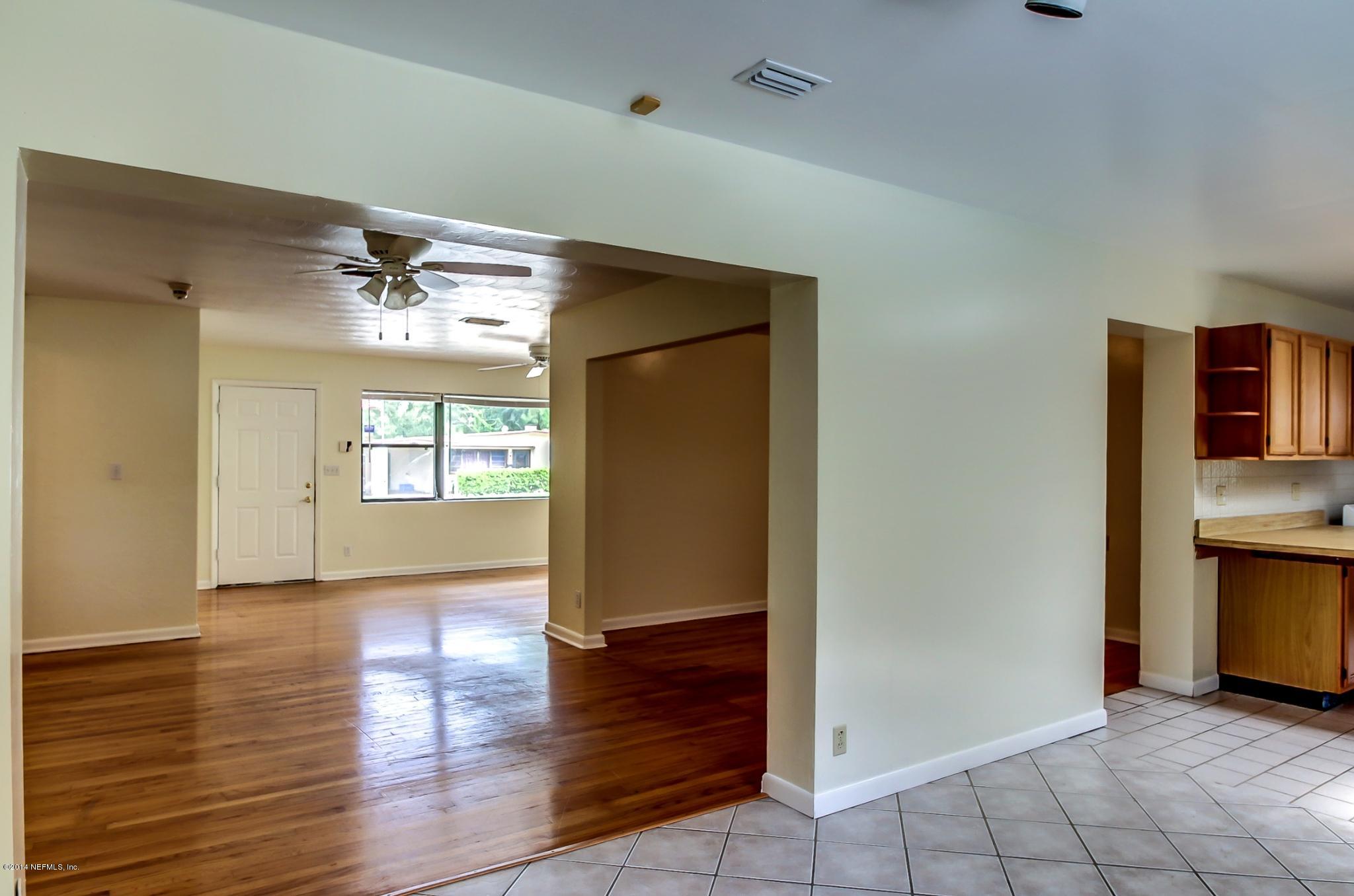 2716 Adele Road Jacksonville, FL 32216 - Photo 3 of 23 Dining 1
