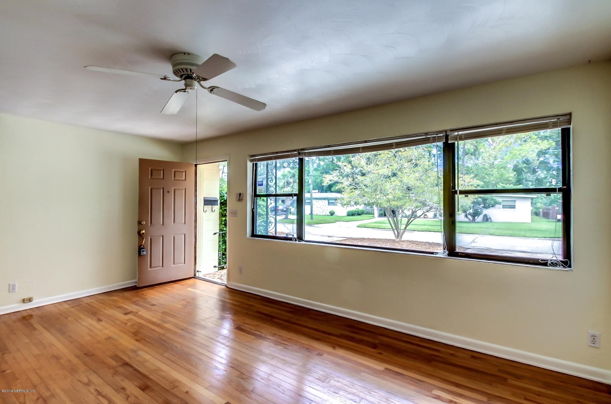 2716 Adele Road Jacksonville, FL 32216 - Photo 8 of 23 Family room 1