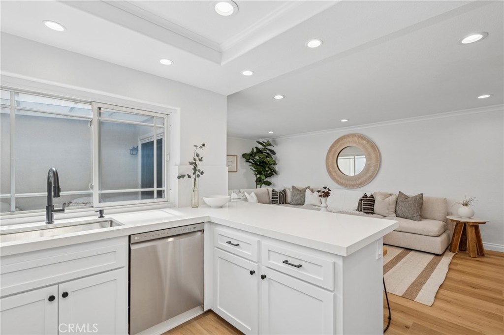 76 Racing Wind Irvine, CA 92614 - Photo 14 of 29