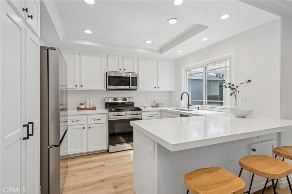 76 Racing Wind Irvine, CA 92614 - Photo 7 of 29