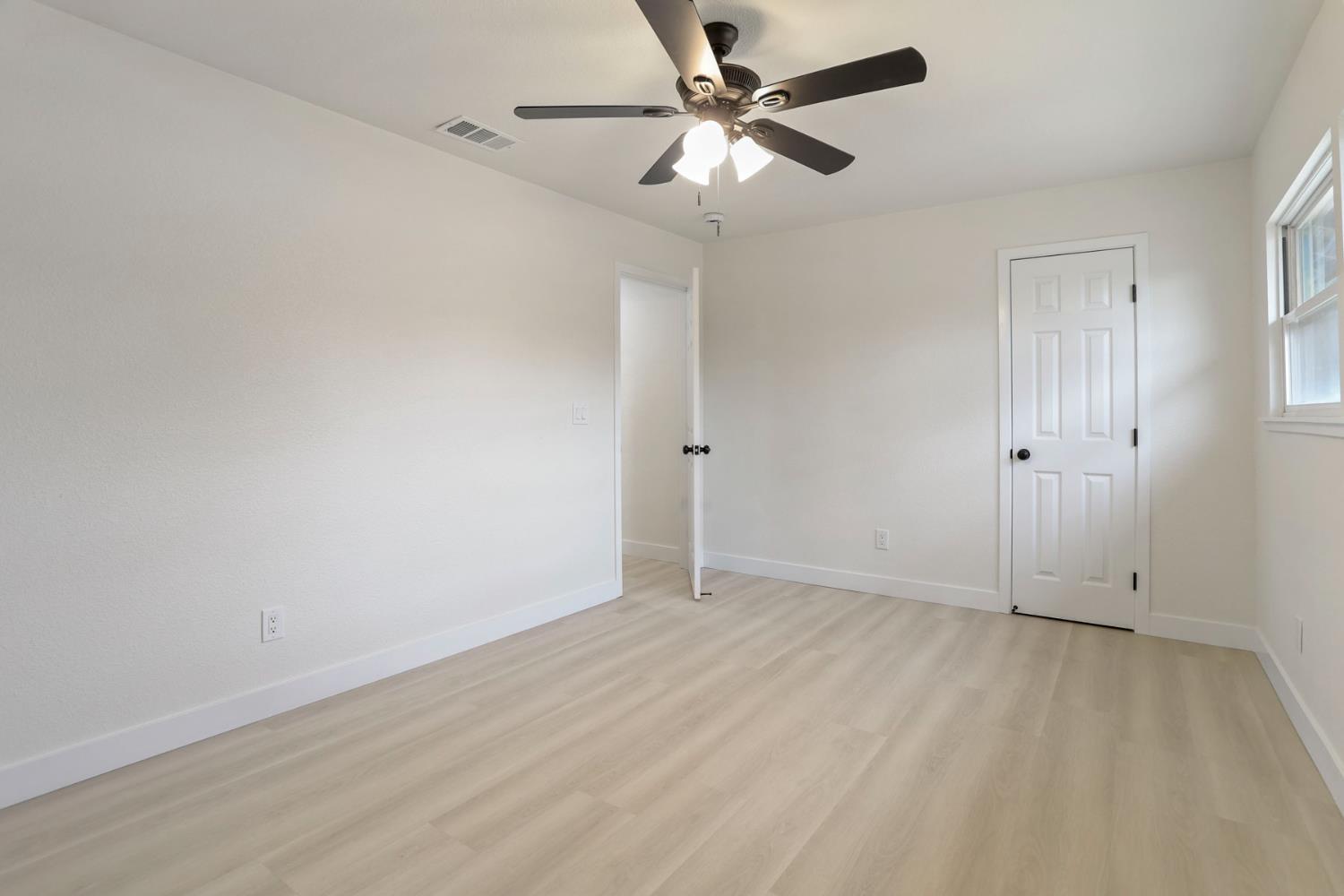 834 North Filbert Street Stockton, CA 95205 - Photo 11 of 22 a view of an empty room