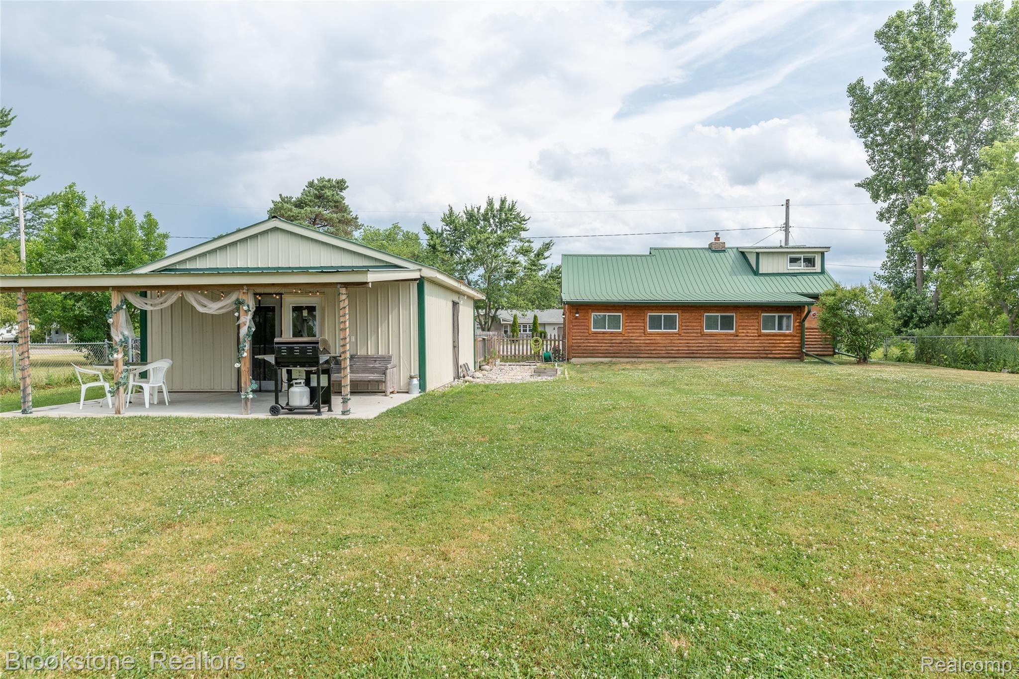 5269 West Mount Morris Road Mount Morris, MI 48458 - Photo 3 of 51 DSC_1442.jpg