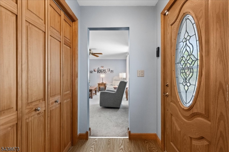 62 New Street Hampton, NJ 08827 - Photo 4 of 29
