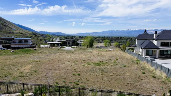 $1,100,000 | 3983 Canyon Estate Drive, Unit 31, Salt Lake City, UT 84121