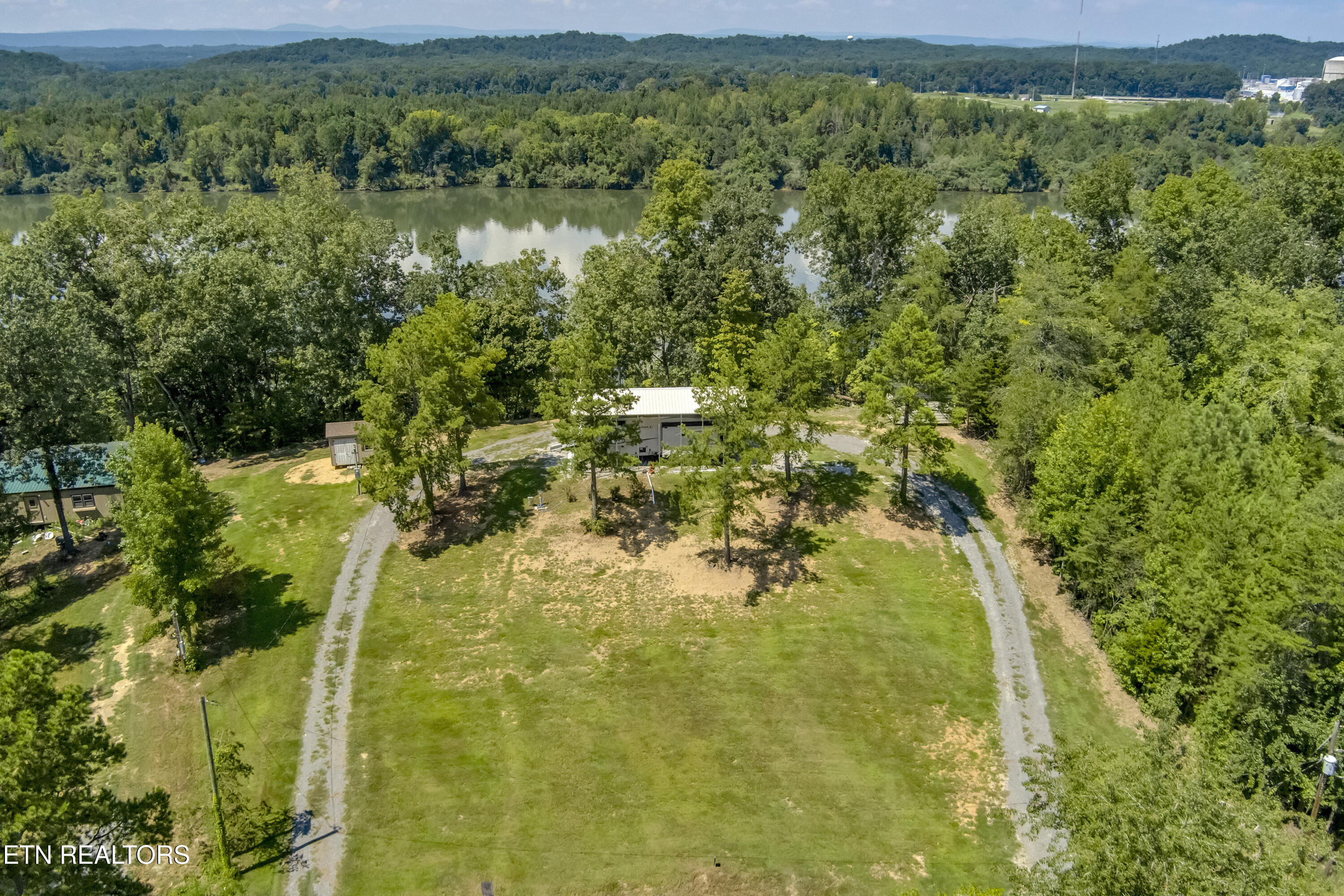 230 Cunningham Drive Decatur, TN 37322 - Photo 1 of 29 01_CunninghamDrive_230_ParcelElevated_N-