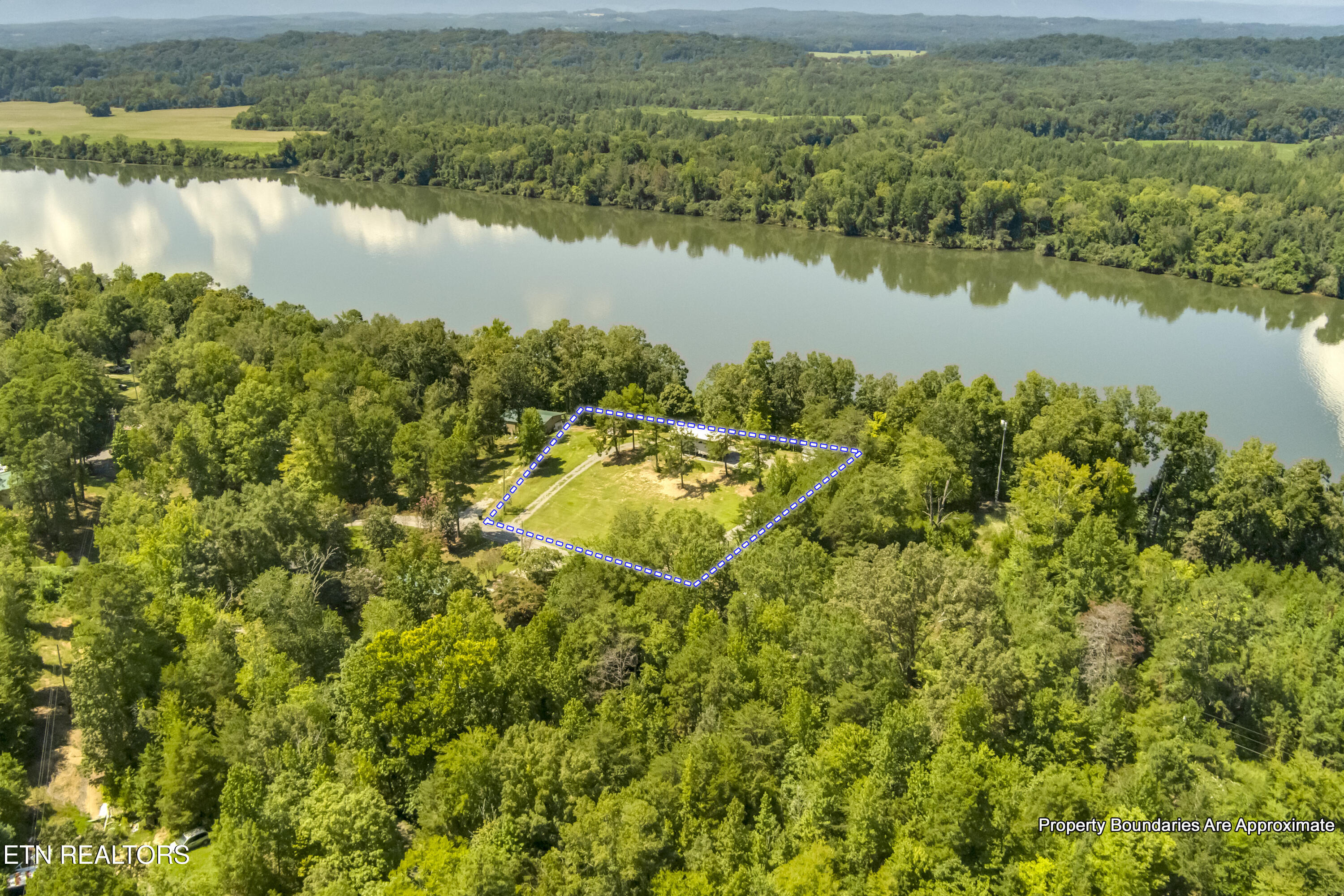 230 Cunningham Drive Decatur, TN 37322 - Photo 21 of 29 21_CunninghamDrive_230_Birdseye_NW