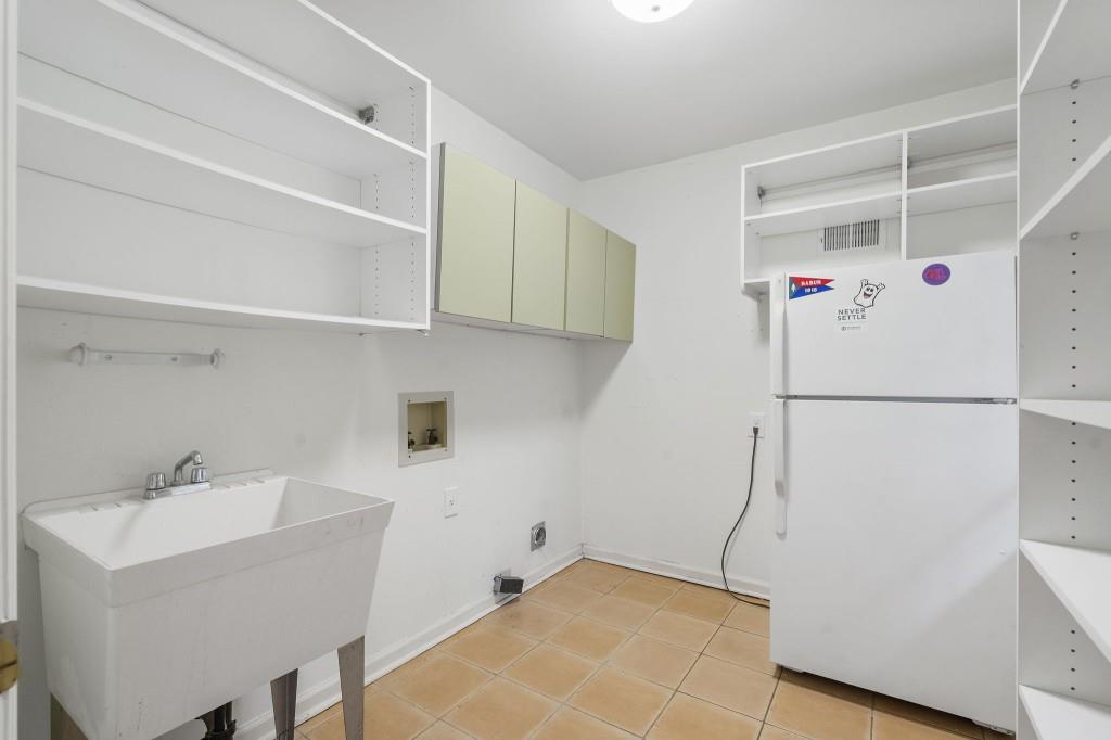 439 Broadland Road Northwest Atlanta, GA 30342 - Photo 14 of 73