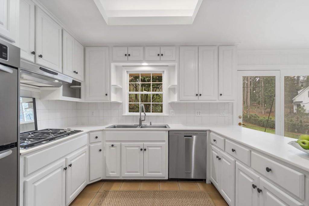 439 Broadland Road Northwest Atlanta, GA 30342 - Photo 16 of 73