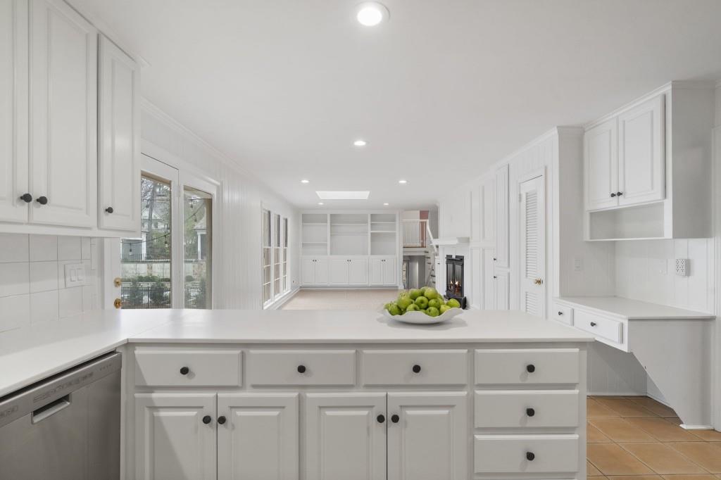 439 Broadland Road Northwest Atlanta, GA 30342 - Photo 20 of 73