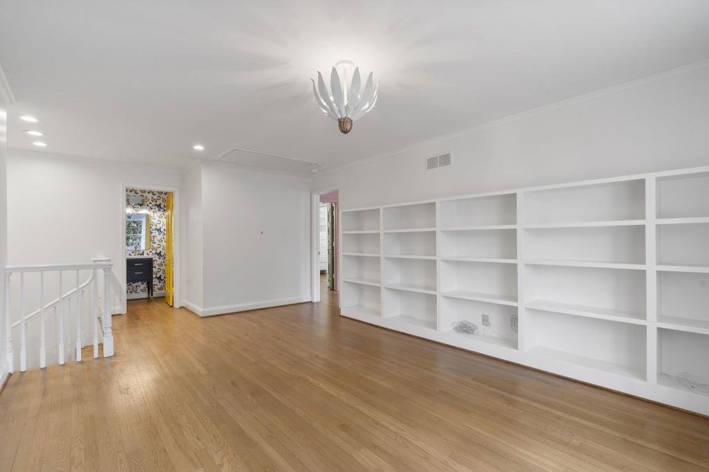 439 Broadland Road Northwest Atlanta, GA 30342 - Photo 31 of 73