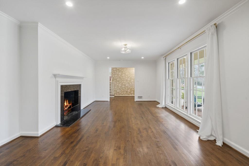 439 Broadland Road Northwest Atlanta, GA 30342 - Photo 6 of 73