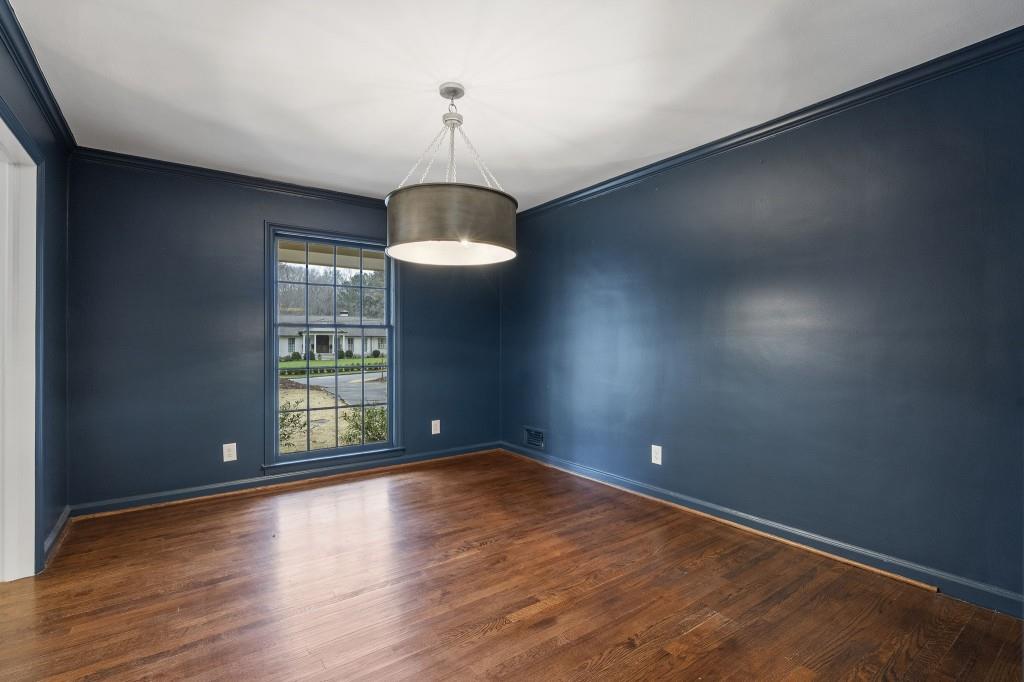 439 Broadland Road Northwest Atlanta, GA 30342 - Photo 10 of 73