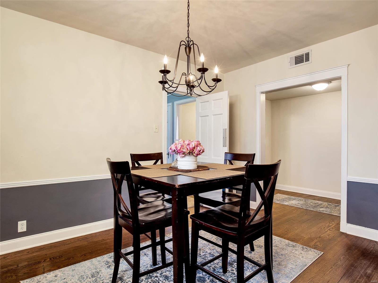 923 South Hanley Road, Unit F Clayton, MO 63105 - Photo 10 of 18 Gallery Image 10