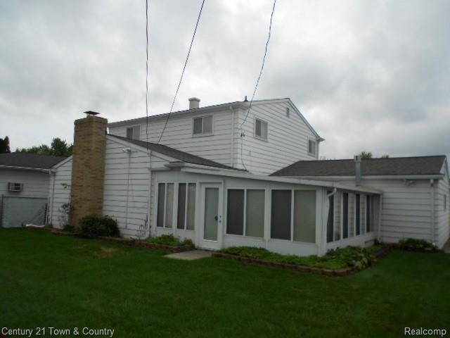 1813 Springfield Street Flint, MI 48503 - Photo 4 of 23 DSCN3777.JPG