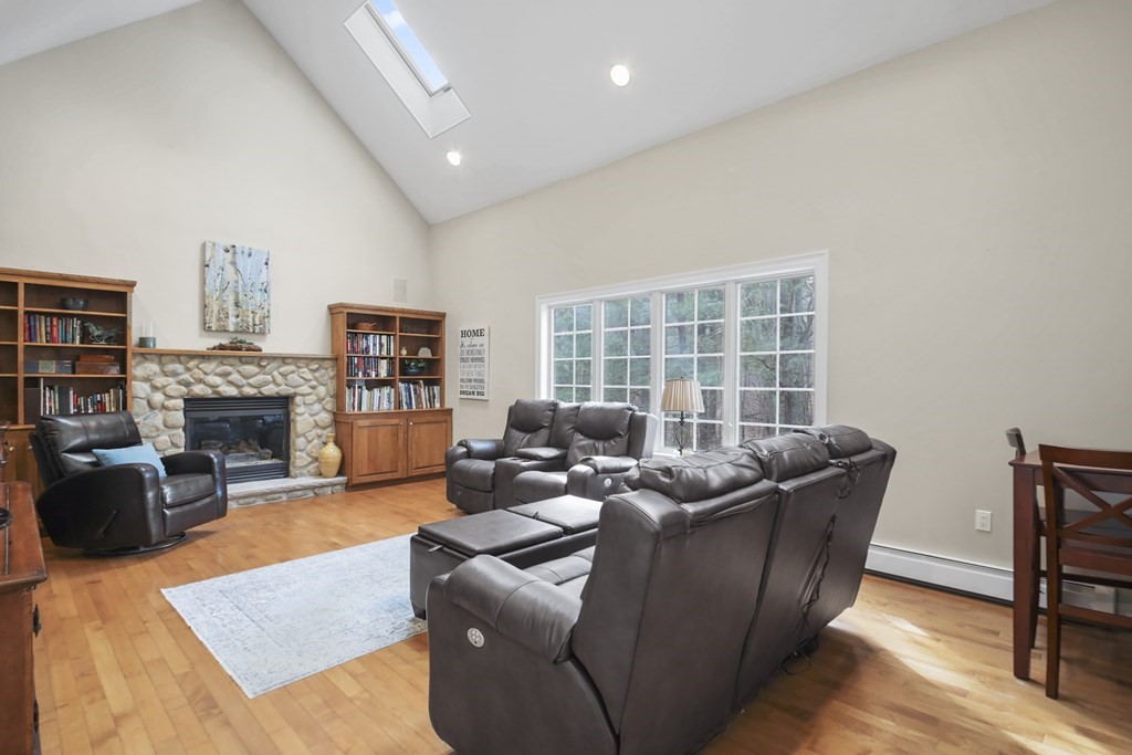 47 Locust Street Middleton, MA 01949 - Photo 25 of 42 Gallery Image 25